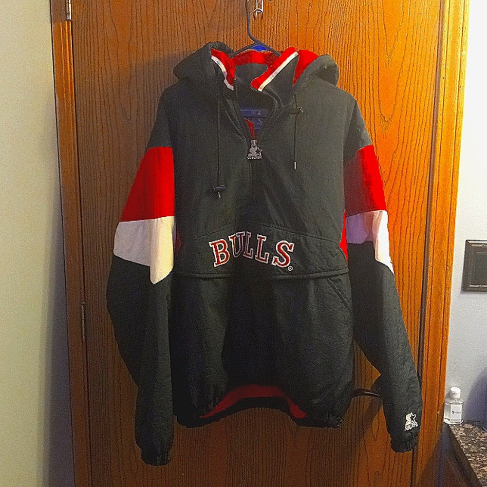 Vintage 1990s Chicago Bulls anorak 1/4 zipper winter hooded pullover